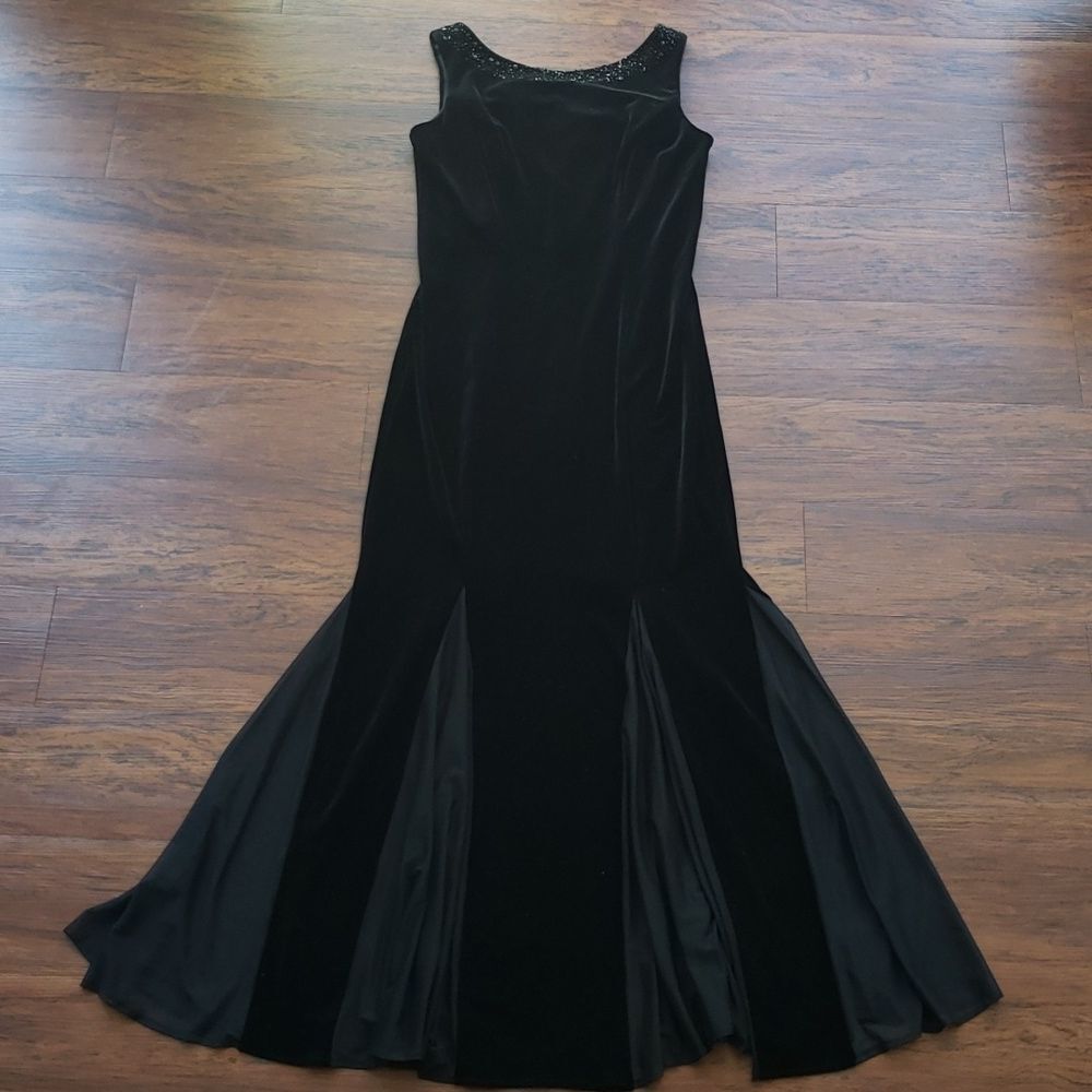 Vintage Jessica Howard Black Romantic Fairy Velvet Mesh Trim Whimisgoth Gown 10